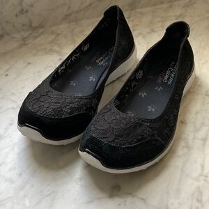 Skechers Air Cooled Memory Foam Black Lace Flats size 11